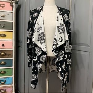 Hot Topic Reversible Celestial Moon and Hamsa Print Draped Cardigan